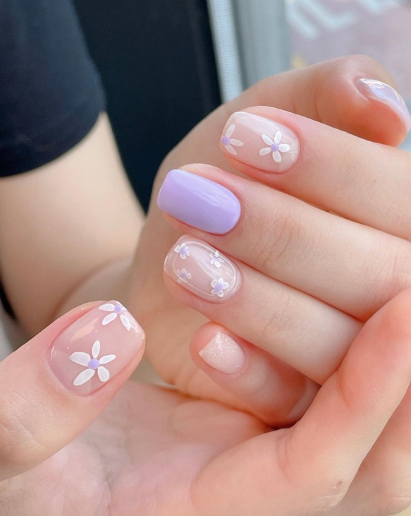 Cute Bright Summer 2023 Nails Design