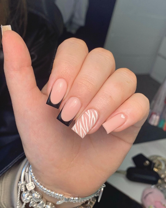 Pretty Zebra Nails Design