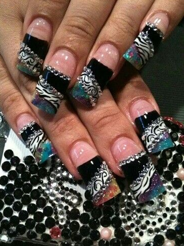 2000 Nail Art - Long nails designs
