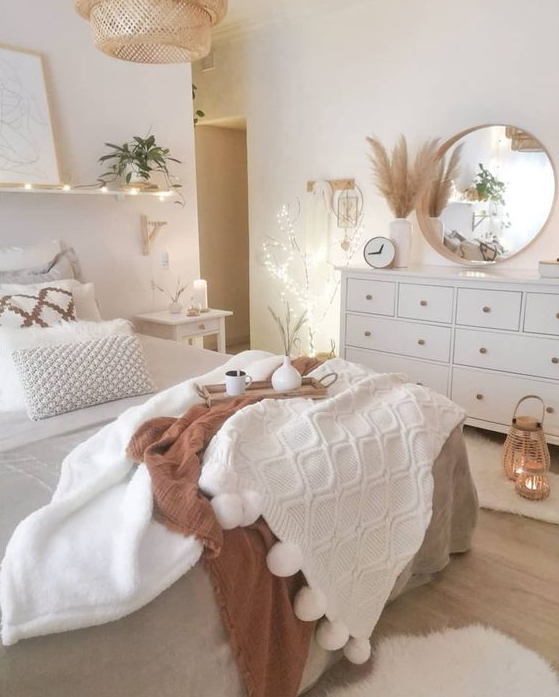Aesthetic Room Decor Ideas   Cosy Bedroom Decor Ideas With Chunky Blankets