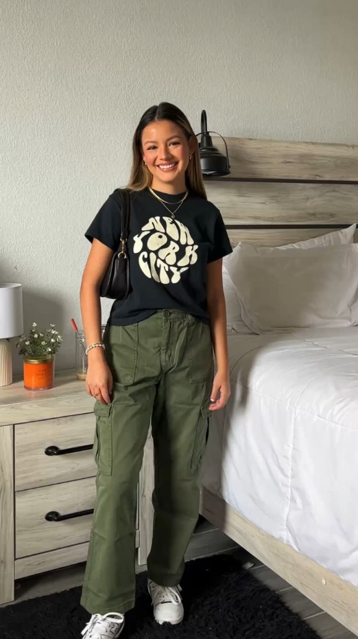 Cargo Pants Outfit Summer - Green cargo pants outfit