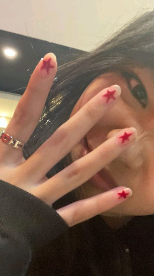 Lovecore Art Drawing   Red Star Girl Nails