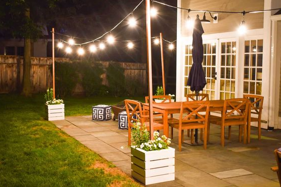 Planters With Poles For Lights   DIY Planter With Pole For String Lights