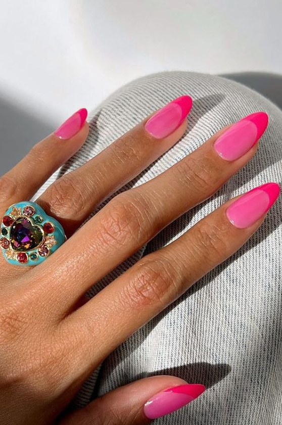 Barbie Nails - Colour block barbie nails are shaping up to be the cutest mani trend this summer