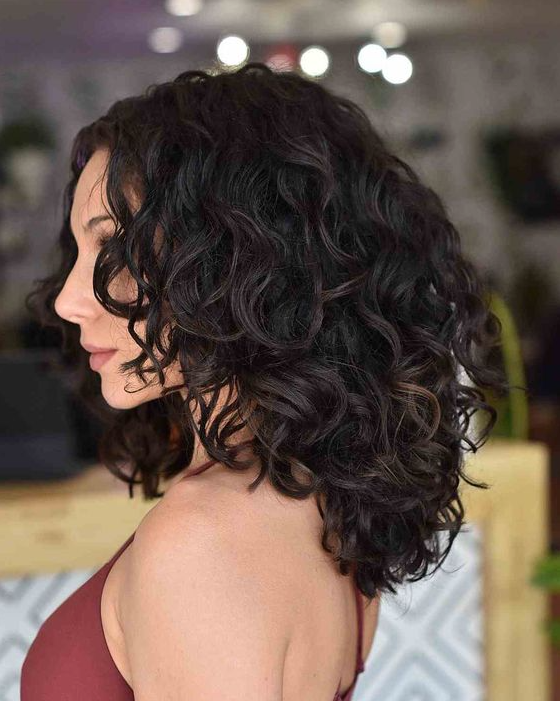 Hair Cuts For Curly Hair   Top Layered Curly Hair Ideas For
