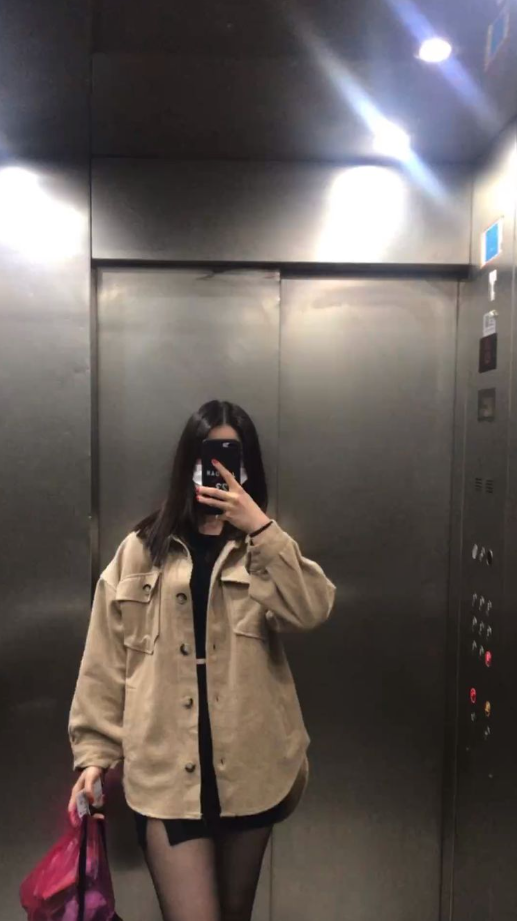 Baggy Latina Outfits - No face Mirror selfie edition 2 Photography poses casual day outfits fashion outfits causual outfits pretty outfits stylish outfits