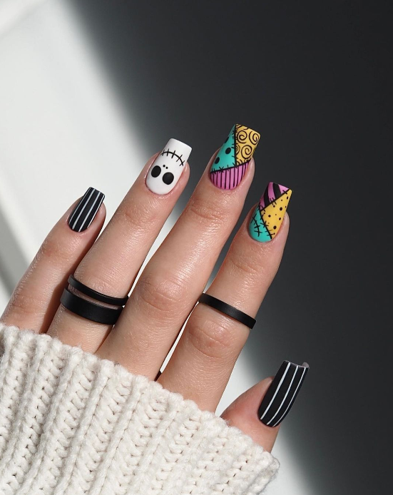 Cute Best 2023 Halloween Nails Picture