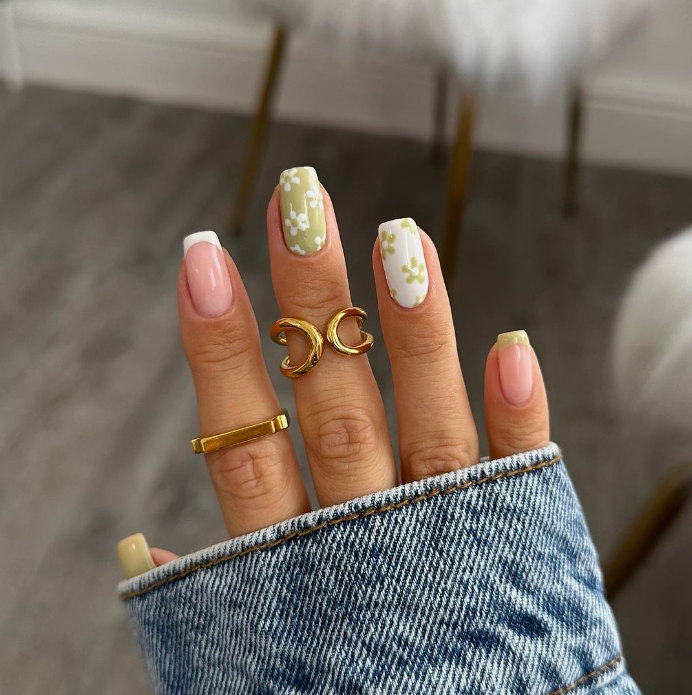 Cute Funky Square Nails Photo
