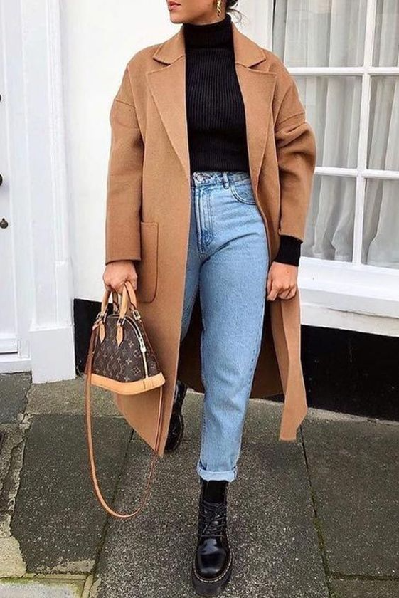 Fall Outfits 2023 - Casual jean combat boot outfit idea