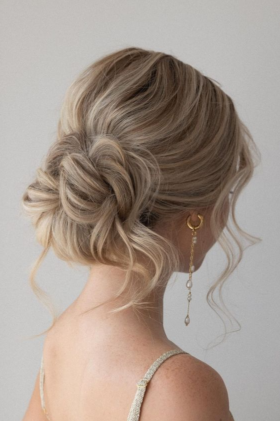 Hoco Hairstyles - Easy updo wedding hairstyle for long hair