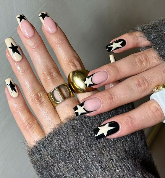 Nails Y2k   Star Nails Are Trending Now Stars Black & White Acrylic Nails