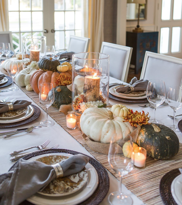 New Thanksgiving Table Settings - Pumpkin Centrepiece ideas