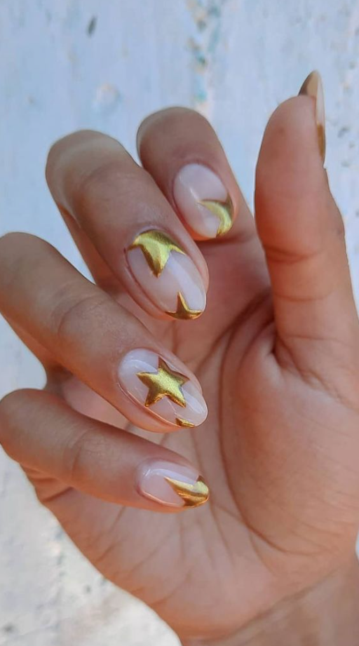 Nails Y2k   Star Nails Are Trending Now Big Gold Star Milky Nails