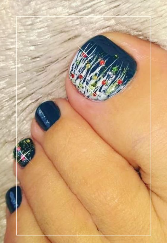 Pedicure  Winter   Get Festive With These Inspired Toe Nail Designs