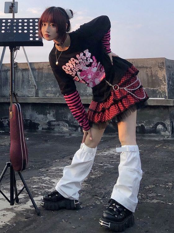 Pose Refrences Art   Harajuku Style Hot Plaid Tiered Flounce Skirt