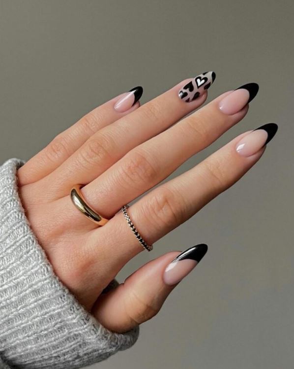 Elegantly Simple Nails For 2024 Photo