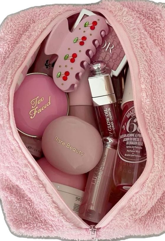 Girly Items   Makeup Bag Essentials Makeup Bag Makeup SKin Makeup Pink Makeup Makeup Eye Looks