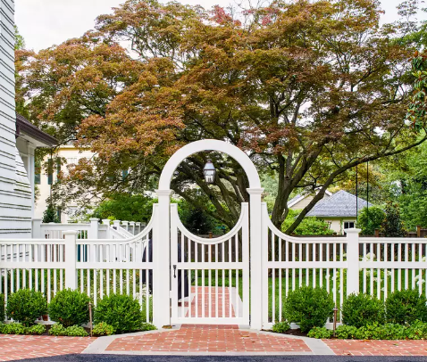 Wood Fence Ideas   Add Some Arches