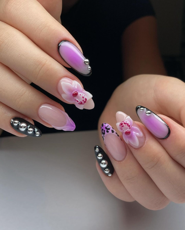 Amazing Trendy Nail Art Photo