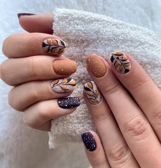 Autumn Nail Trends   Autumn Leaf Motif