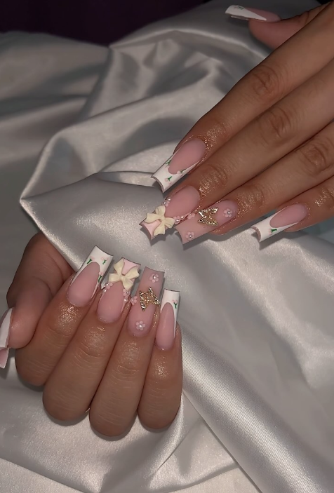 Pretty Trendy Nail Art Photo