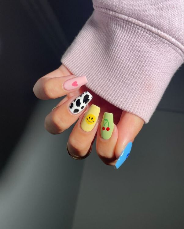 Awesome Nail Art Ideas Gallery