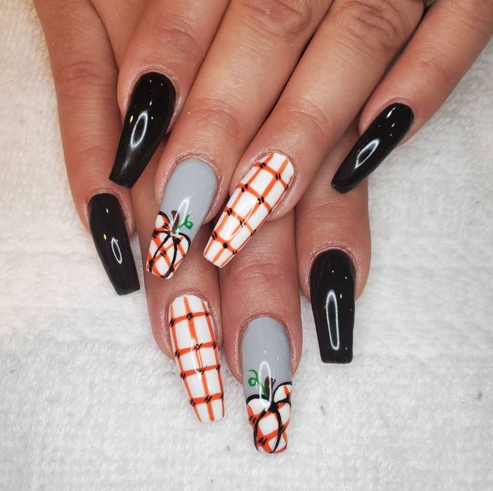 Chic Plaid Pumpkins