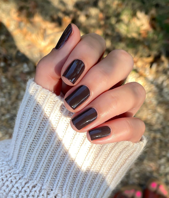 Chocolate Short Nails