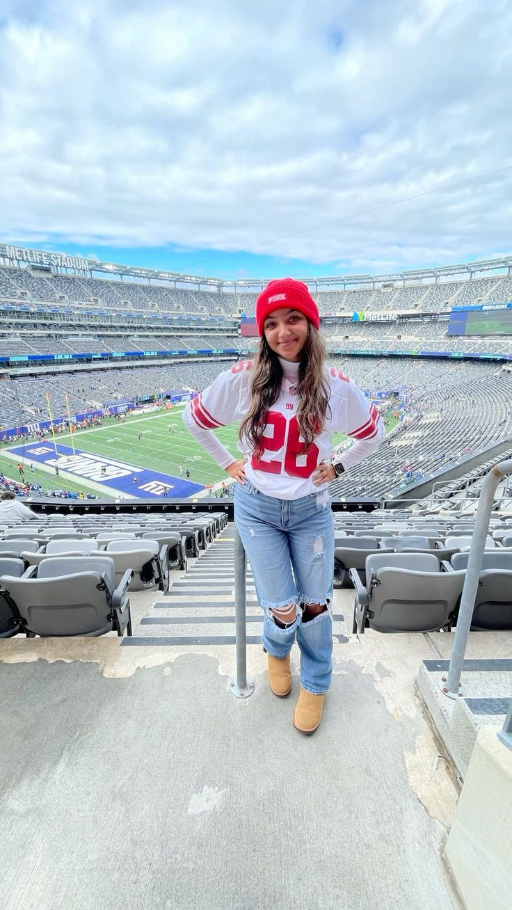 Football Outfits Fall Football Outfit Football Game Outfit Nfl Outfits Gameday Outfit Football Game Outfit Fall Sports Outfits