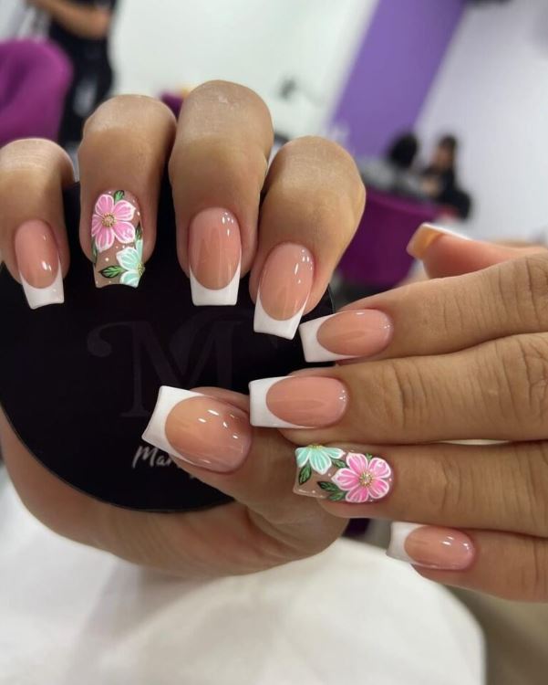 Gorgeous Cute And Elegant Nail Art Photo