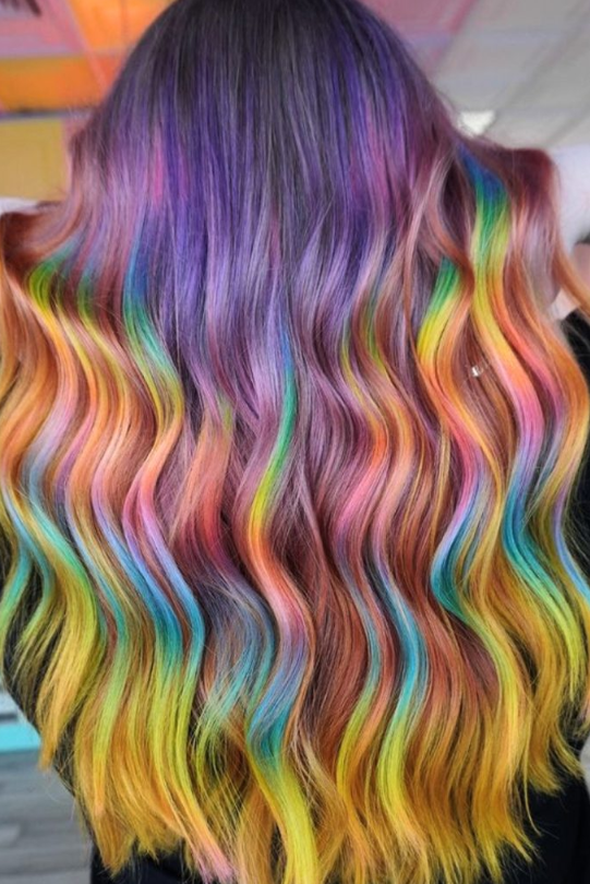 Vibrant Rainbow Waves