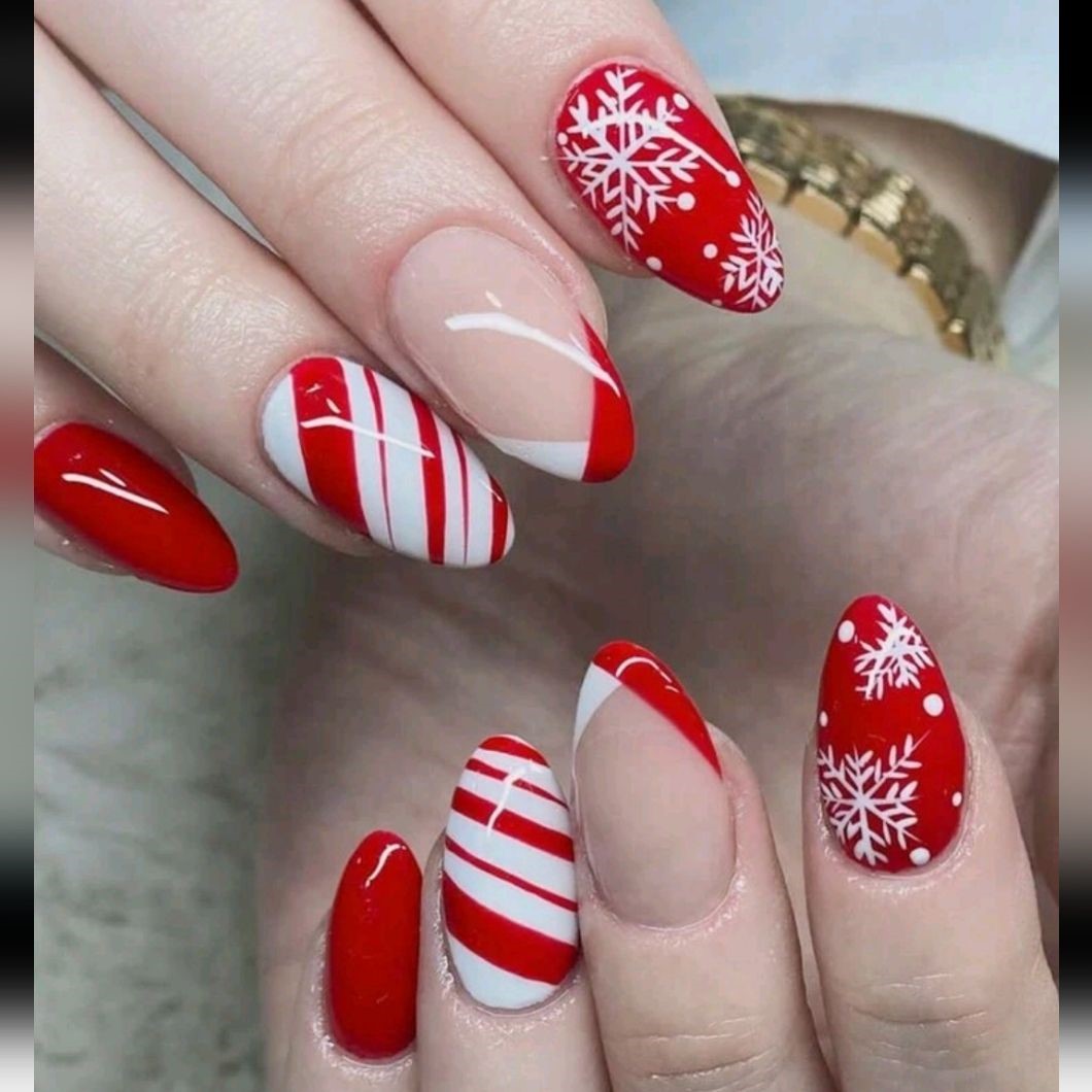 Awesome Holiday Nail Designs Photo