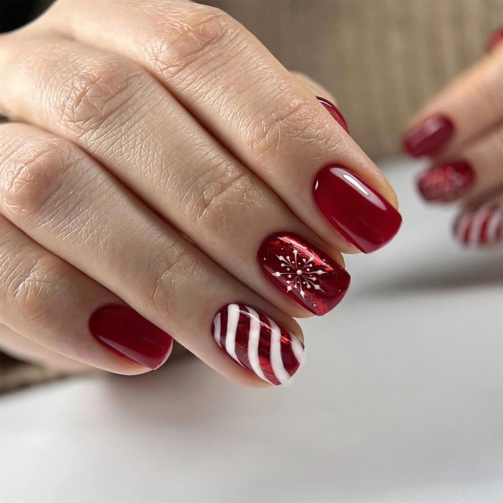 Classy Holiday Nail Designs Ideas