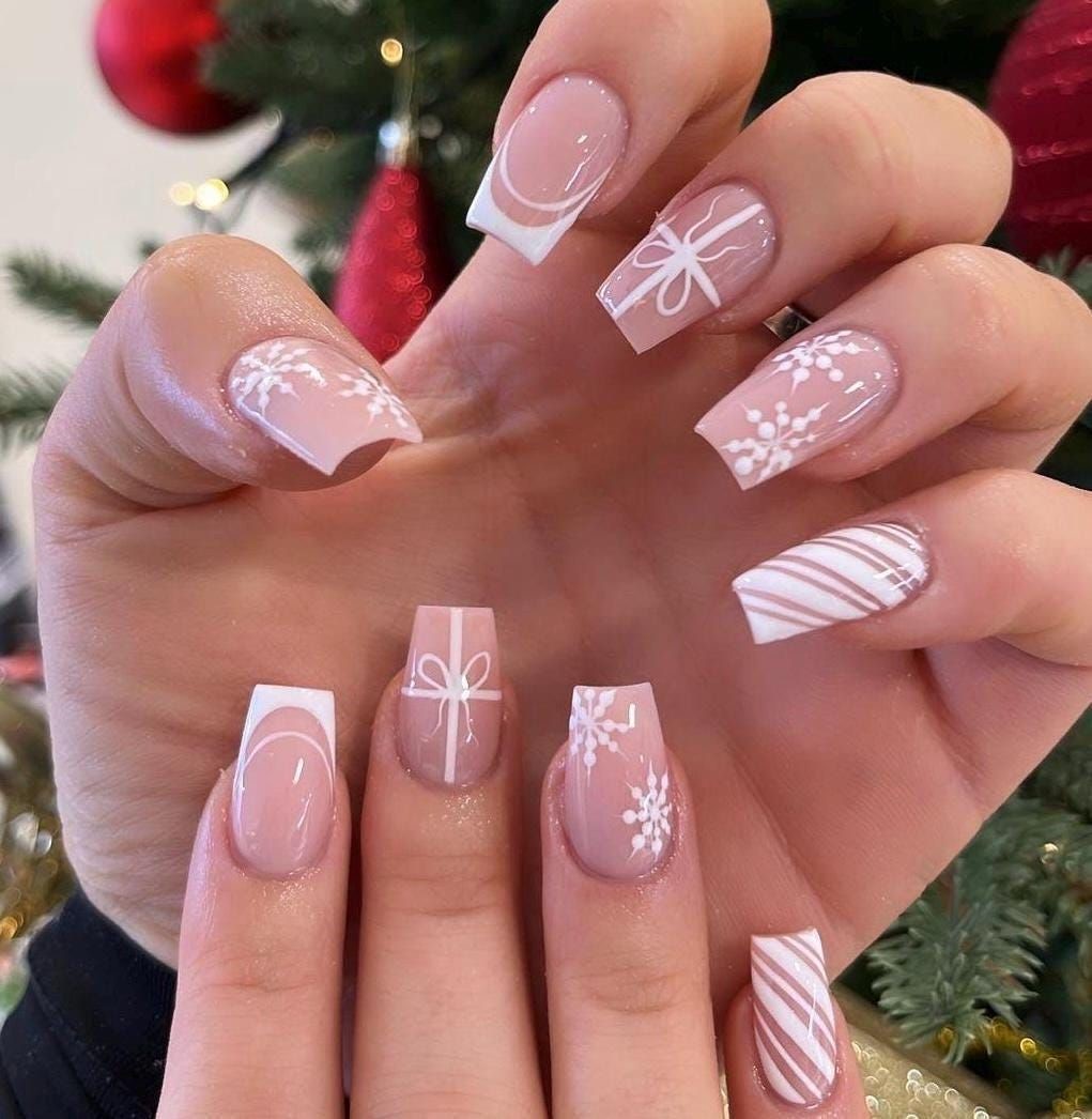 Cute Holiday Nail Designs Ideas