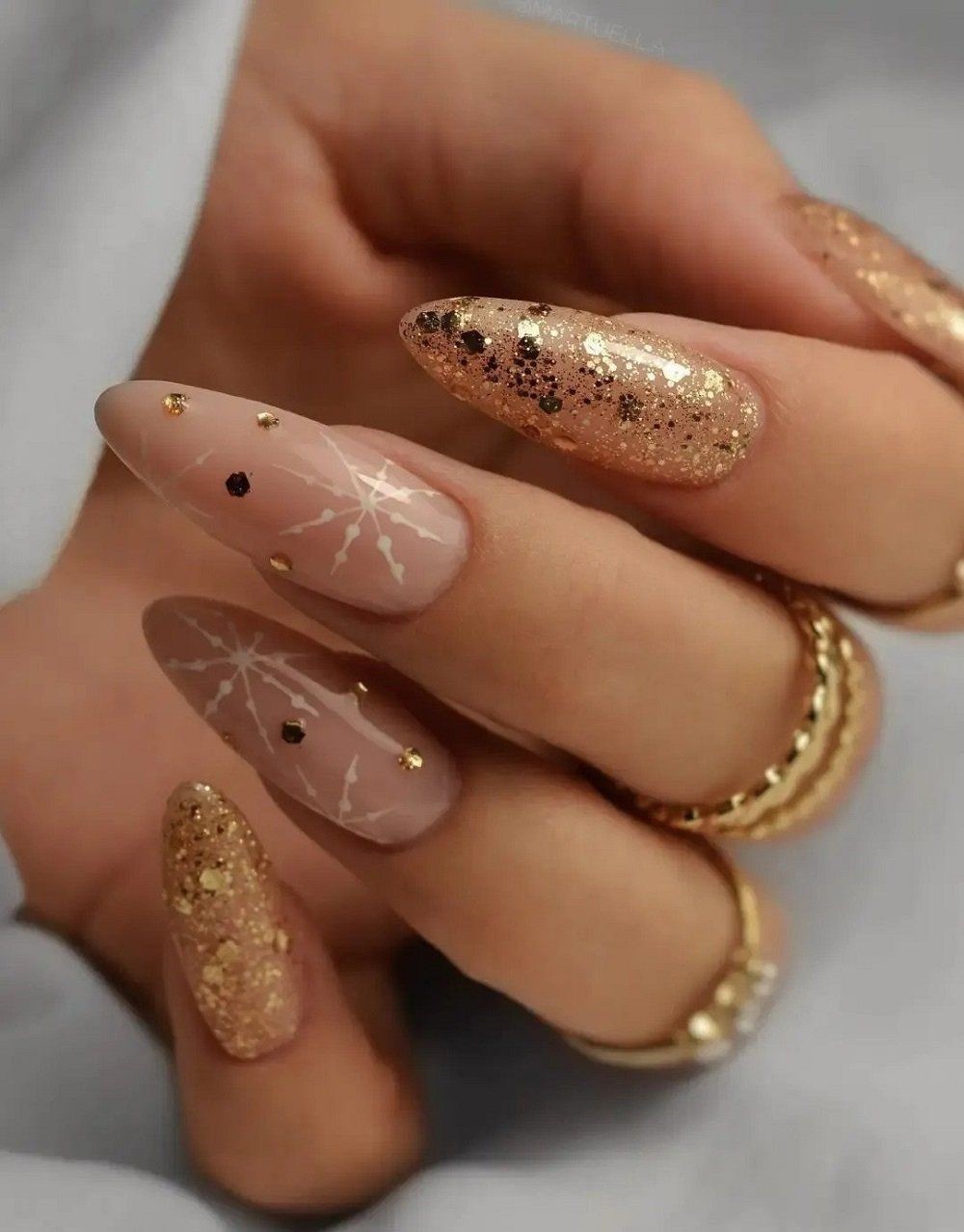 Amazing New Years Nails Inspiration