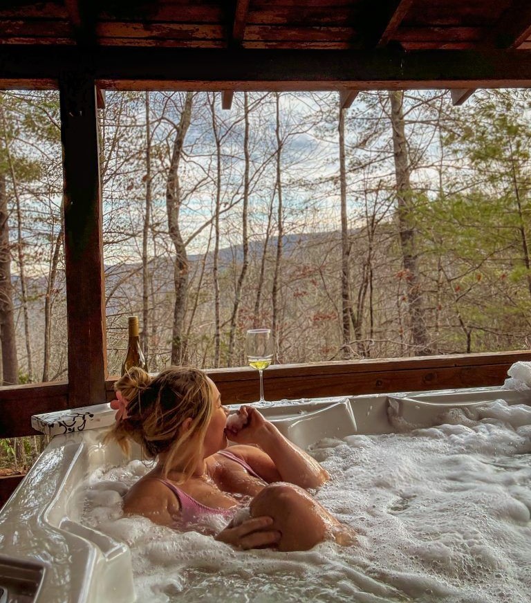 Classy Cabin Weekend Inspo Inspiration